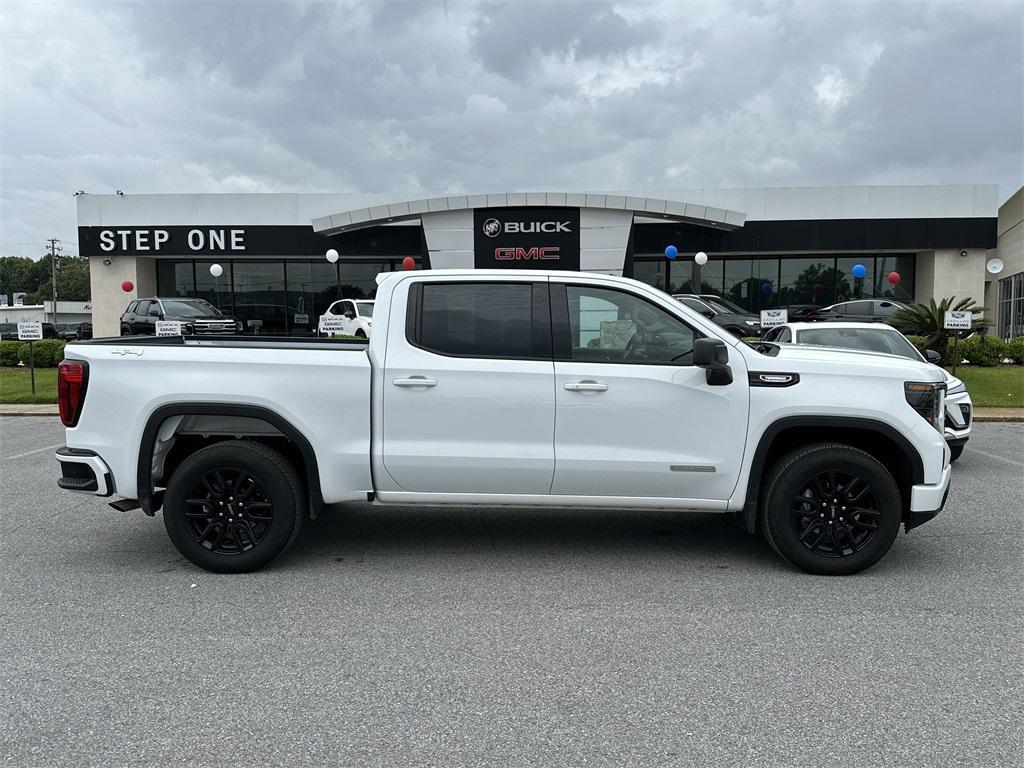 new 2025 GMC Sierra 1500 car, priced at $51,220