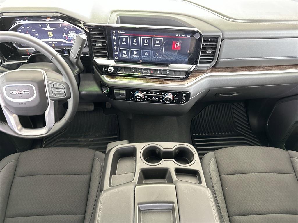 new 2025 GMC Sierra 1500 car, priced at $51,220