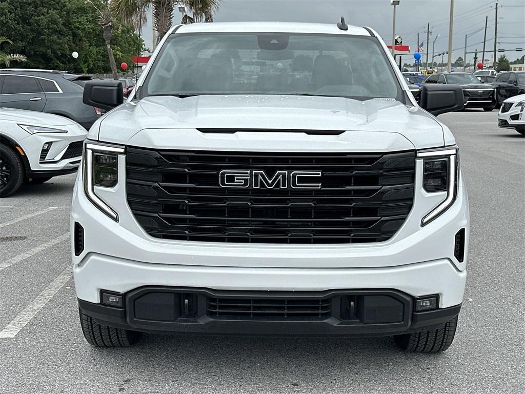 new 2025 GMC Sierra 1500 car, priced at $51,220