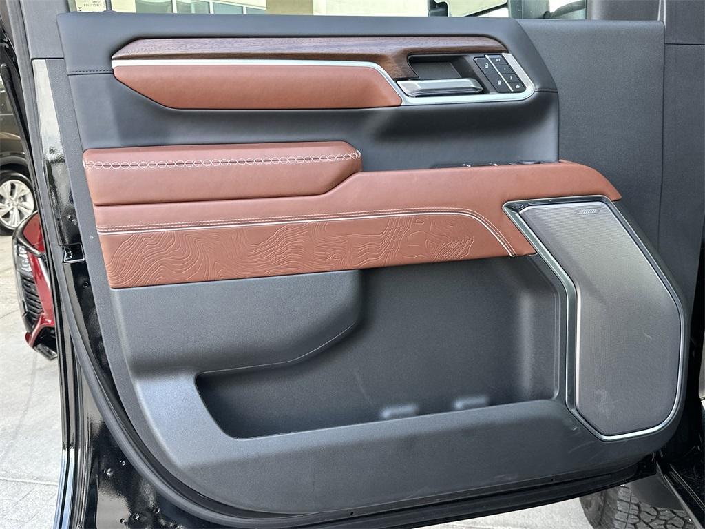 new 2025 GMC Sierra 2500 car, priced at $96,150