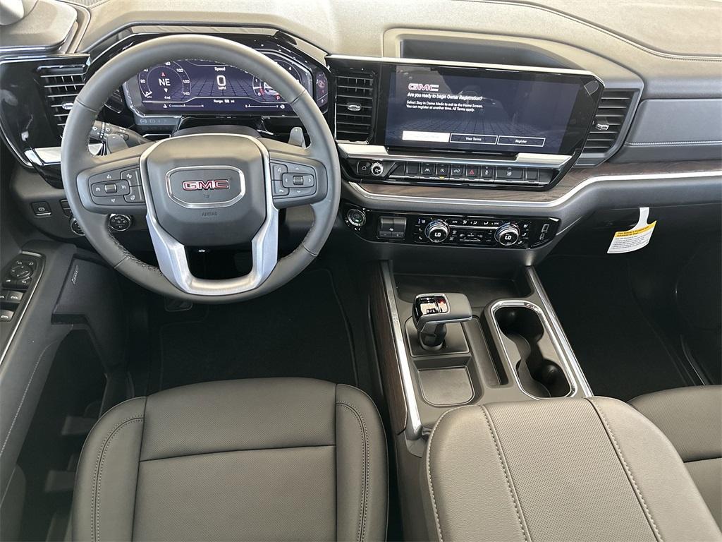 new 2025 GMC Sierra 1500 car, priced at $58,295