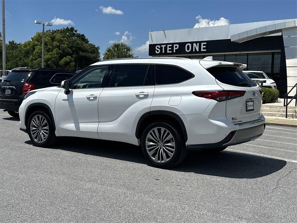 used 2021 Toyota Highlander Hybrid car, priced at $42,941