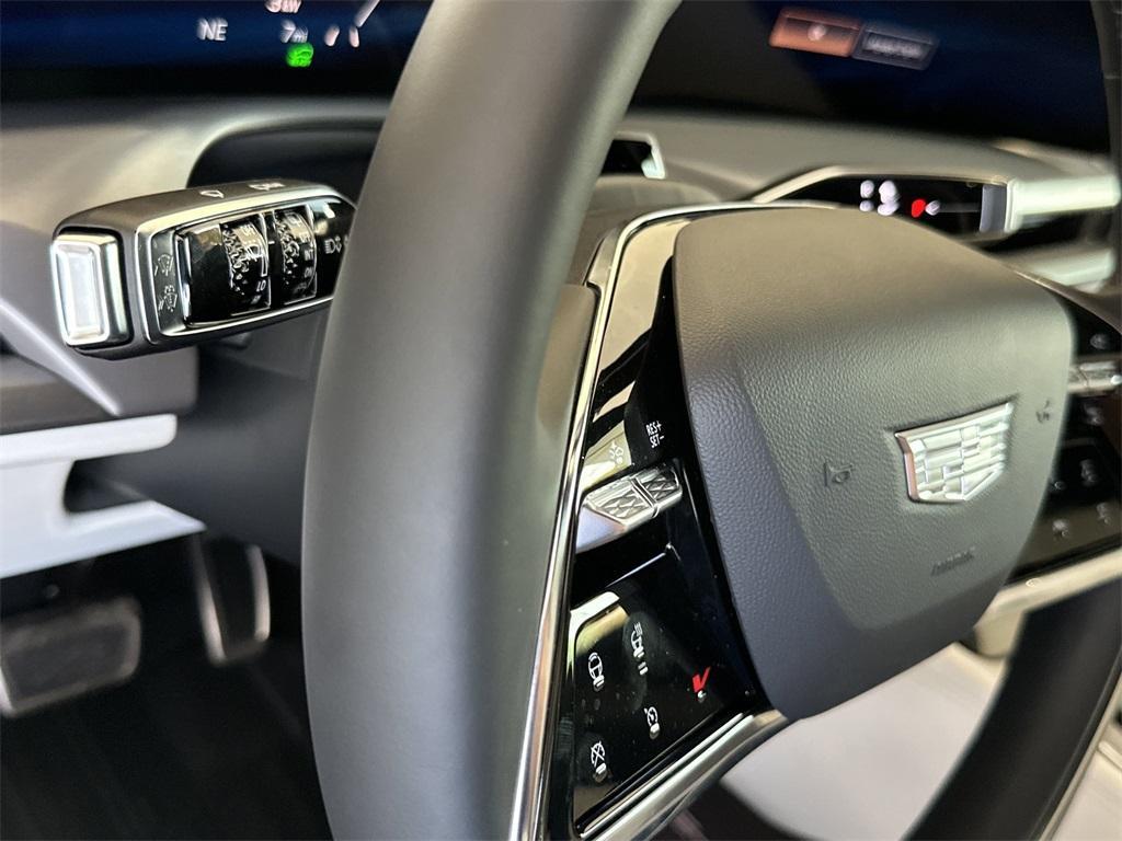 new 2026 Cadillac VISTIQ car