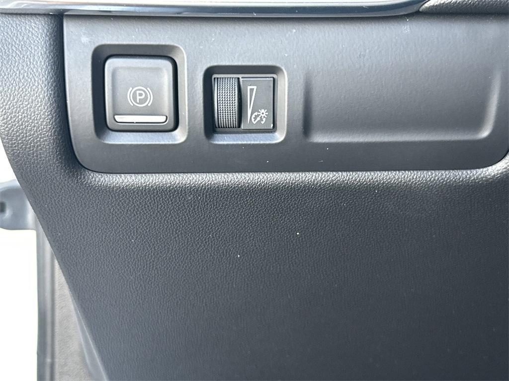 used 2019 Cadillac XT4 car, priced at $20,161