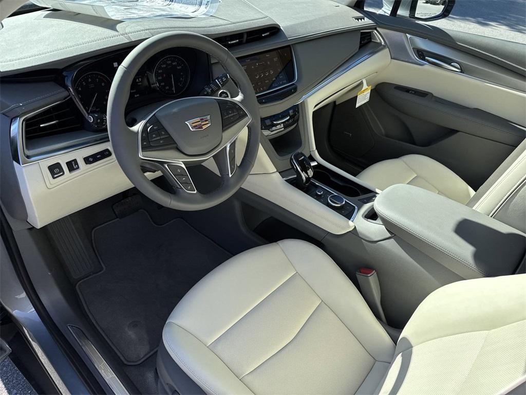 new 2025 Cadillac XT5 car, priced at $56,765