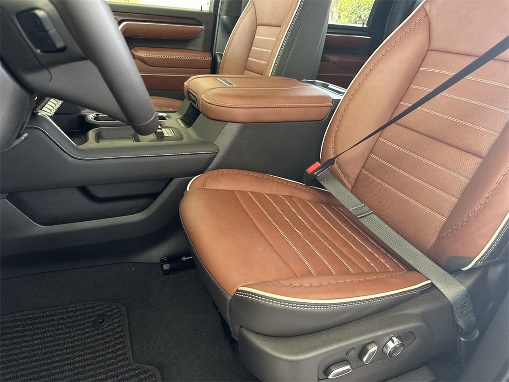 new 2025 GMC Sierra 2500 car, priced at $96,985
