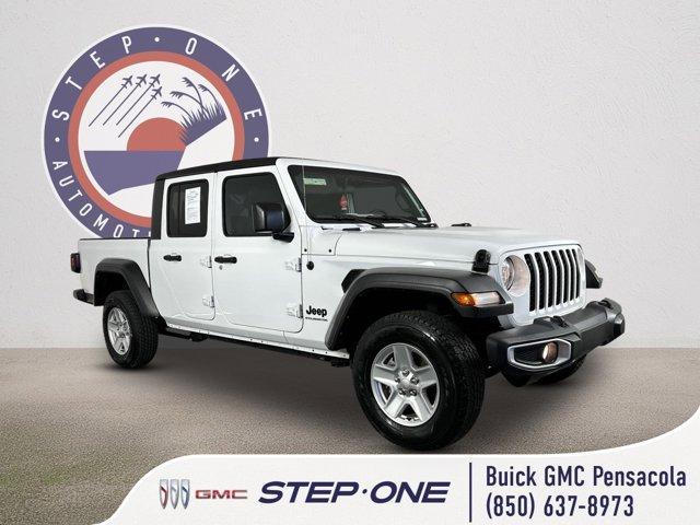 used 2023 Jeep Gladiator car, priced at $31,744