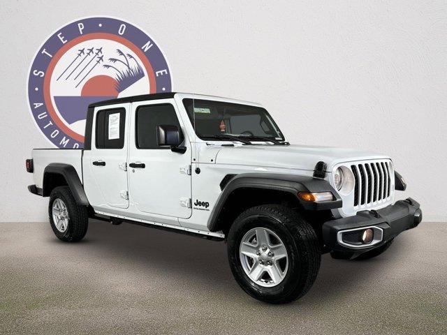 used 2023 Jeep Gladiator car, priced at $31,744