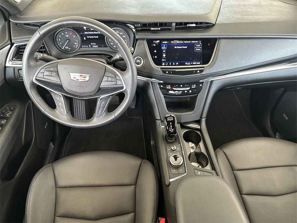 used 2025 Cadillac XT5 car, priced at $49,991