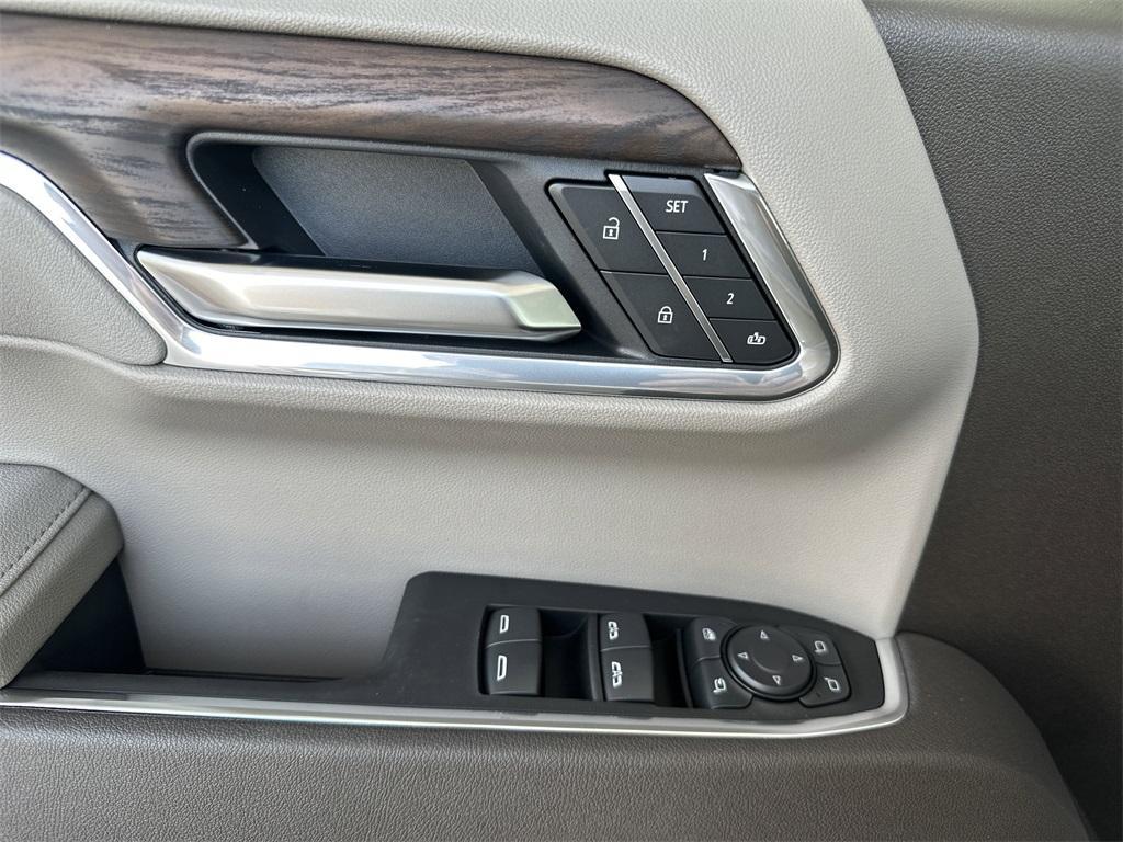new 2025 GMC Sierra 1500 car, priced at $62,115