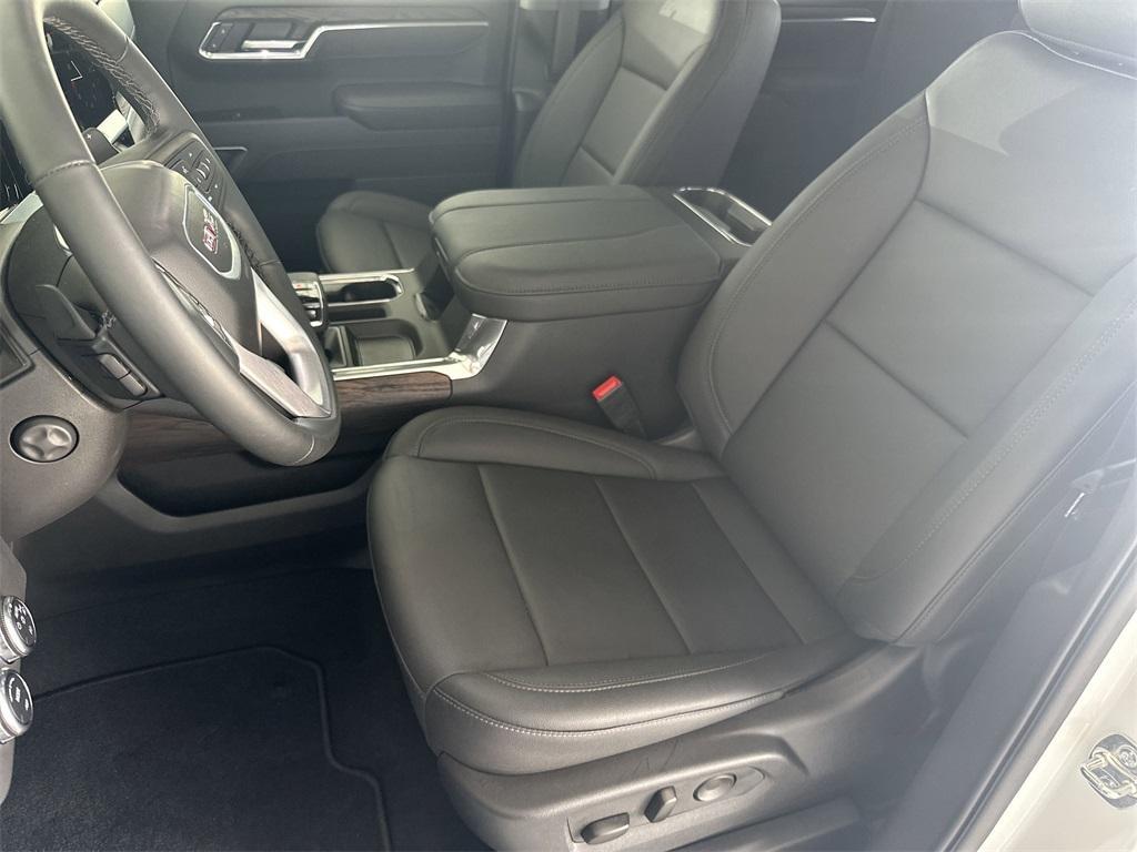 used 2025 GMC Sierra 1500 car, priced at $54,221