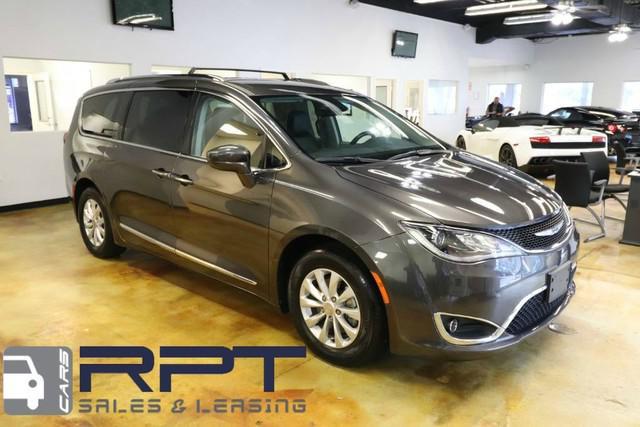 used 2018 Chrysler Pacifica car, priced at $18,999