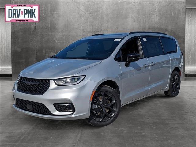 new 2023 Chrysler Pacifica car, priced at $56,525