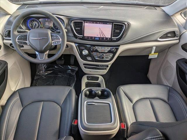 new 2024 Chrysler Pacifica car, priced at $47,978