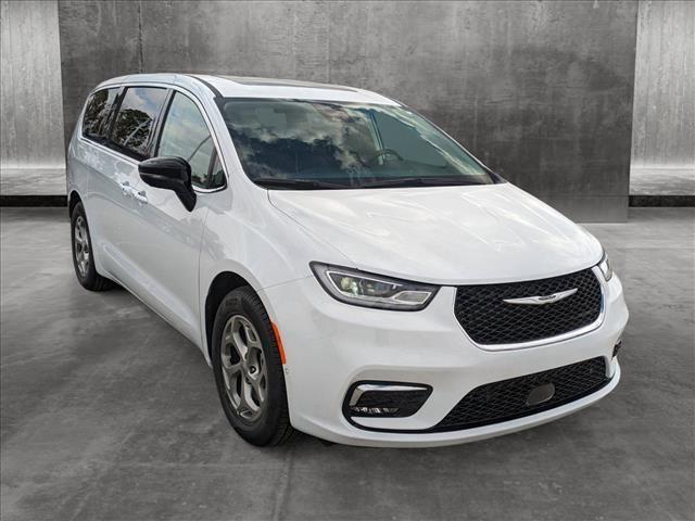 new 2024 Chrysler Pacifica car, priced at $52,228