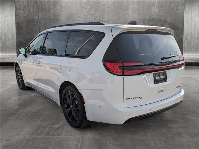 new 2024 Chrysler Pacifica car, priced at $54,228