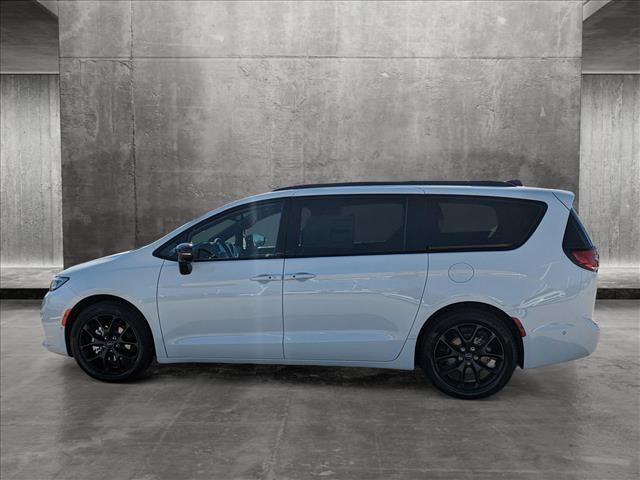 new 2024 Chrysler Pacifica car, priced at $49,228