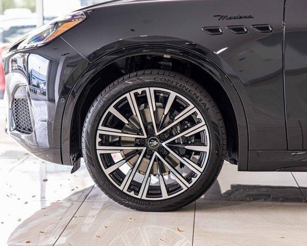 new 2025 Maserati Grecale car, priced at $84,495