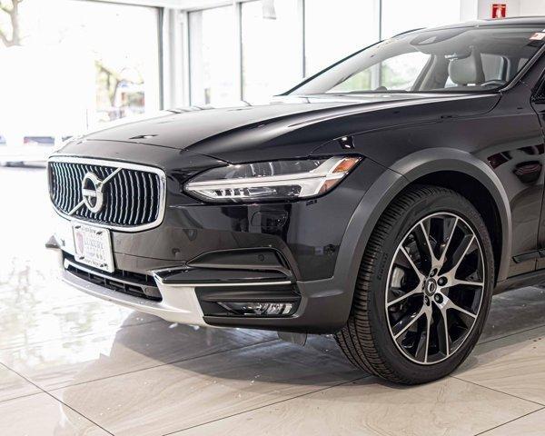 used 2018 Volvo V90 Cross Country car, priced at $28,487