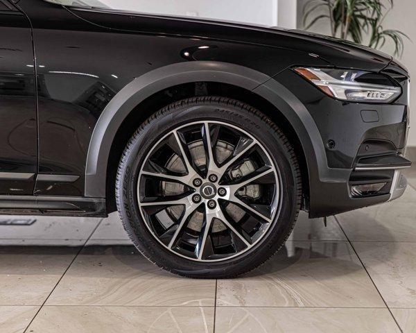 used 2018 Volvo V90 Cross Country car, priced at $28,487