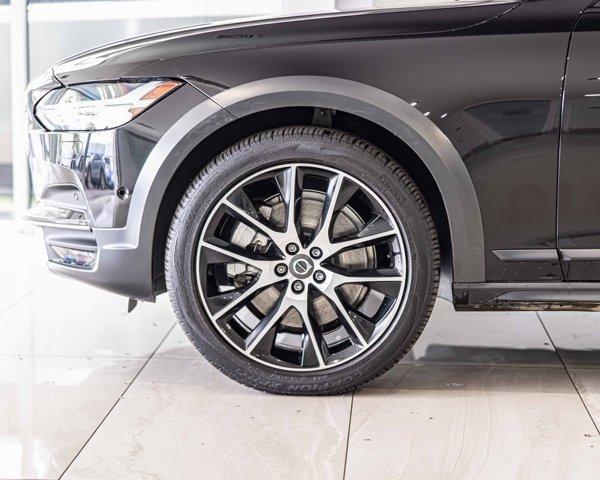 used 2018 Volvo V90 Cross Country car, priced at $28,487