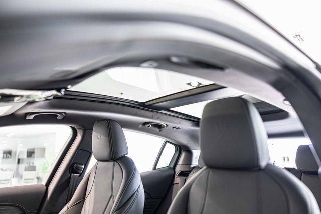 new 2025 Maserati Grecale car, priced at $88,995