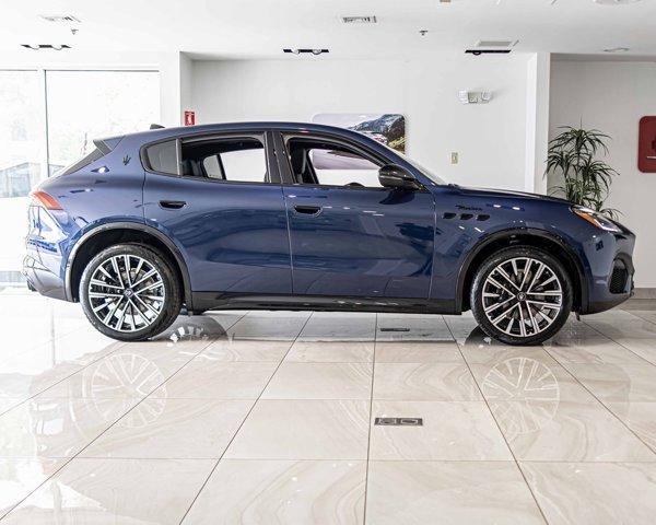 new 2025 Maserati Grecale car, priced at $88,995