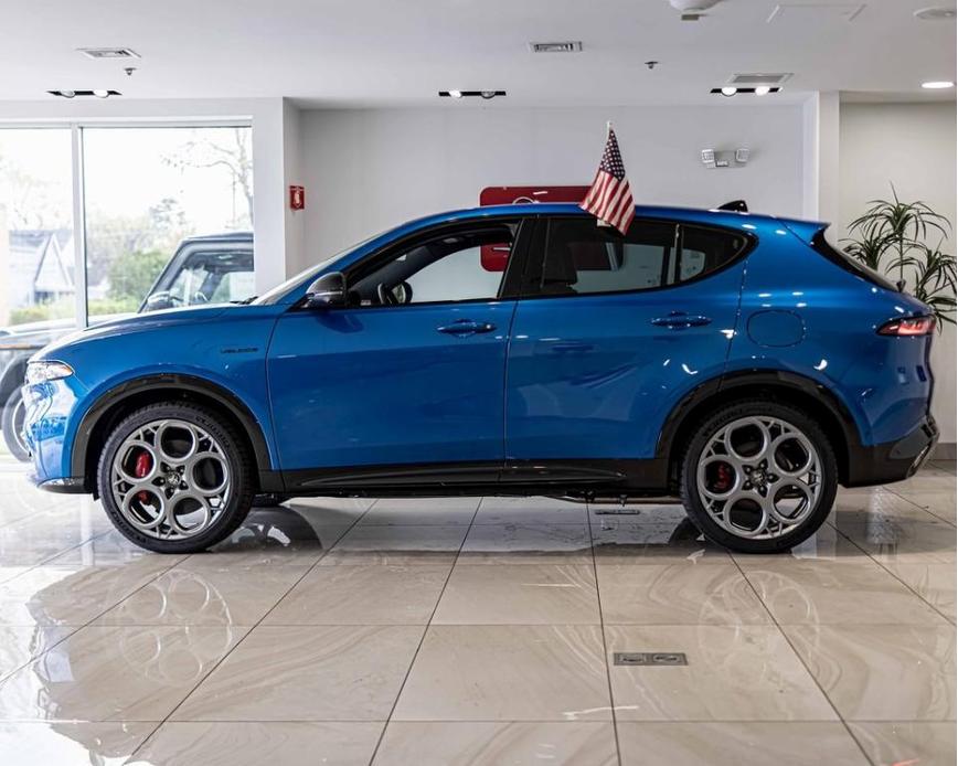 new 2024 Alfa Romeo Tonale car, priced at $48,645