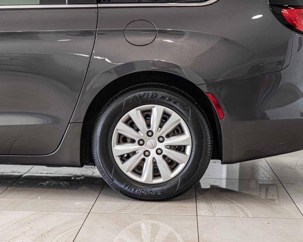 used 2018 Chrysler Pacifica car, priced at $15,904