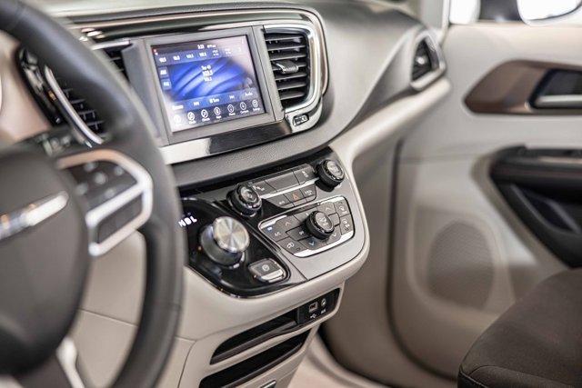 used 2018 Chrysler Pacifica car, priced at $15,904