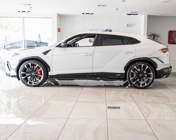 used 2024 Lamborghini Urus car, priced at $268,998