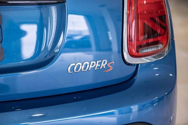 used 2022 MINI Hardtop car, priced at $25,888
