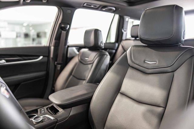 used 2024 Cadillac XT6 car, priced at $53,888