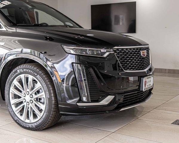 used 2024 Cadillac XT6 car, priced at $53,888