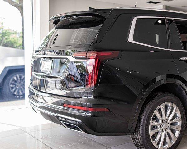 used 2024 Cadillac XT6 car, priced at $53,888