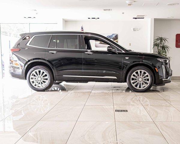 used 2024 Cadillac XT6 car, priced at $53,888