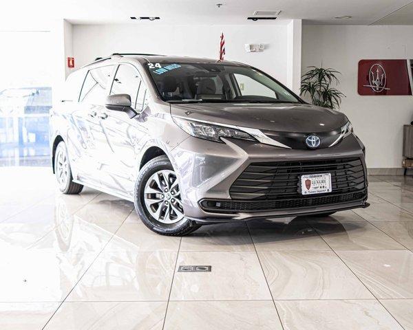used 2024 Toyota Sienna car, priced at $43,979