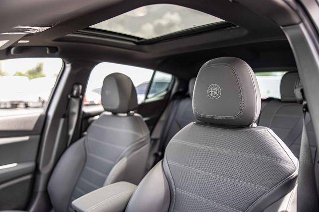 new 2024 Alfa Romeo Tonale car, priced at $46,300
