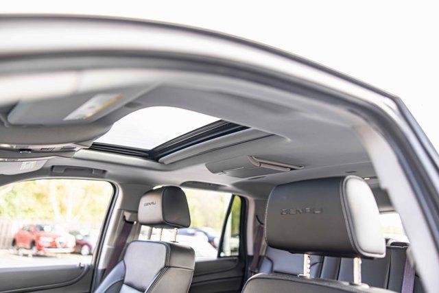 used 2017 GMC Yukon car, priced at $22,888