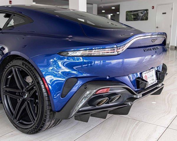 new 2025 Aston Martin Vantage car