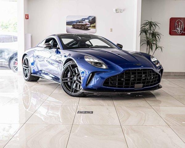 new 2025 Aston Martin Vantage car