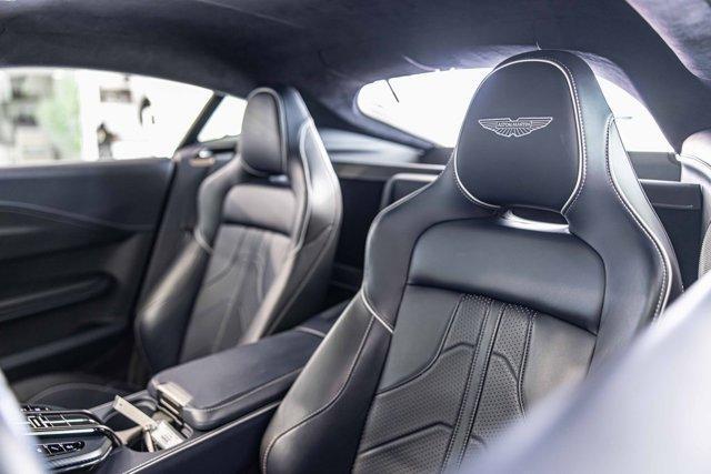 new 2025 Aston Martin Vantage car