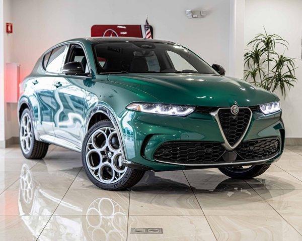 new 2024 Alfa Romeo Tonale car, priced at $49,685