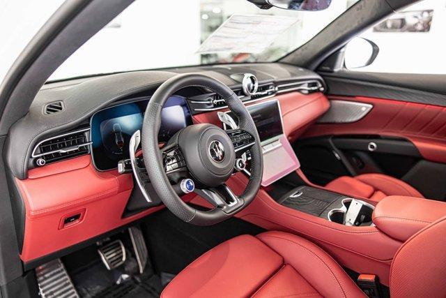 new 2025 Maserati Grecale car, priced at $95,265
