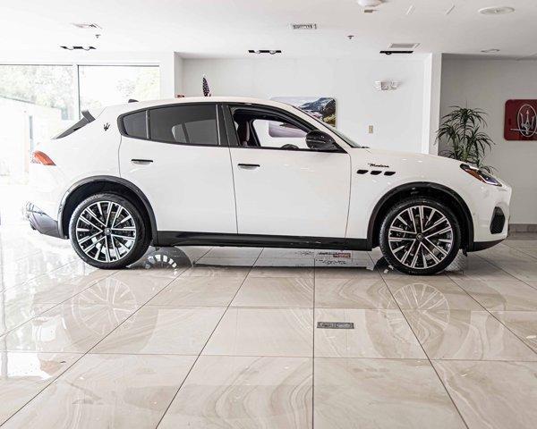 new 2025 Maserati Grecale car, priced at $95,265