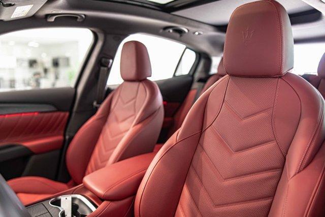 new 2025 Maserati Grecale car, priced at $95,265