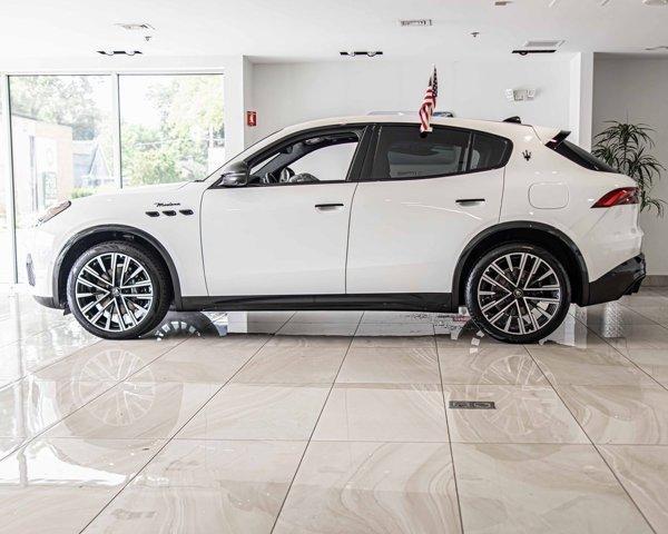 new 2025 Maserati Grecale car, priced at $95,265