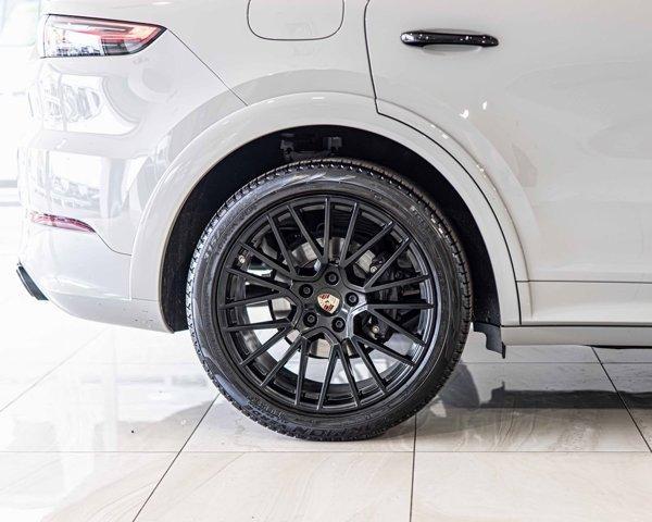 used 2022 Porsche Cayenne car, priced at $71,888