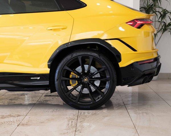 used 2023 Lamborghini Urus car, priced at $255,999