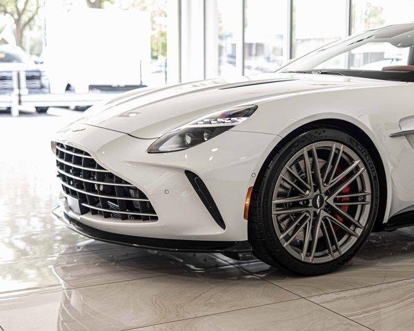 new 2026 Aston Martin Vantage car